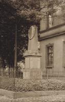 Kriegerdenkmal an der Elseyer Kirche