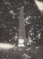 Obelisk an der Raffenburg